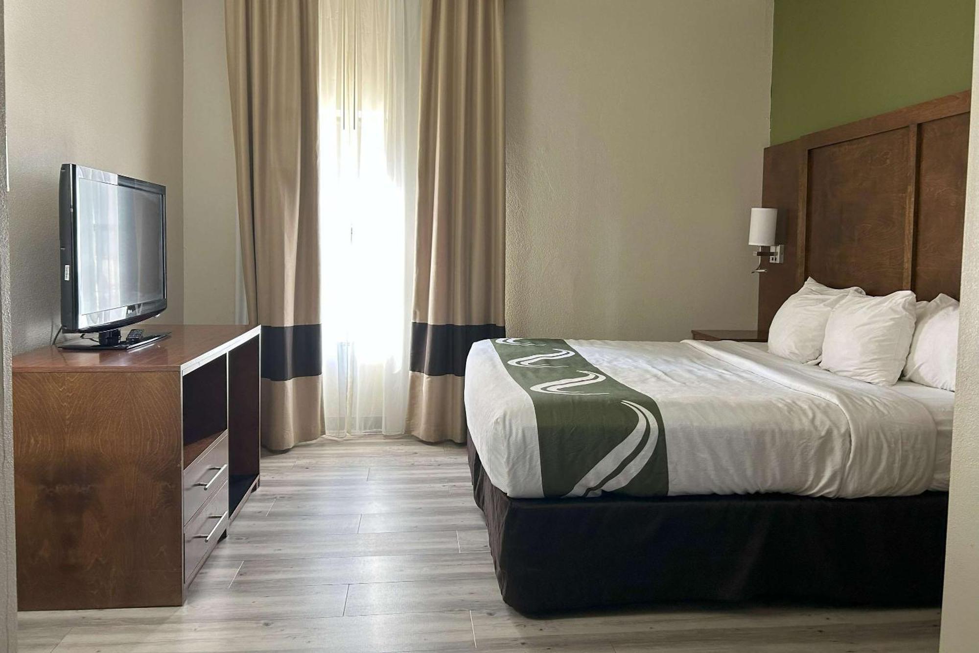 Quality Inn & Suites Tarboro - Kingsboro מראה חיצוני תמונה