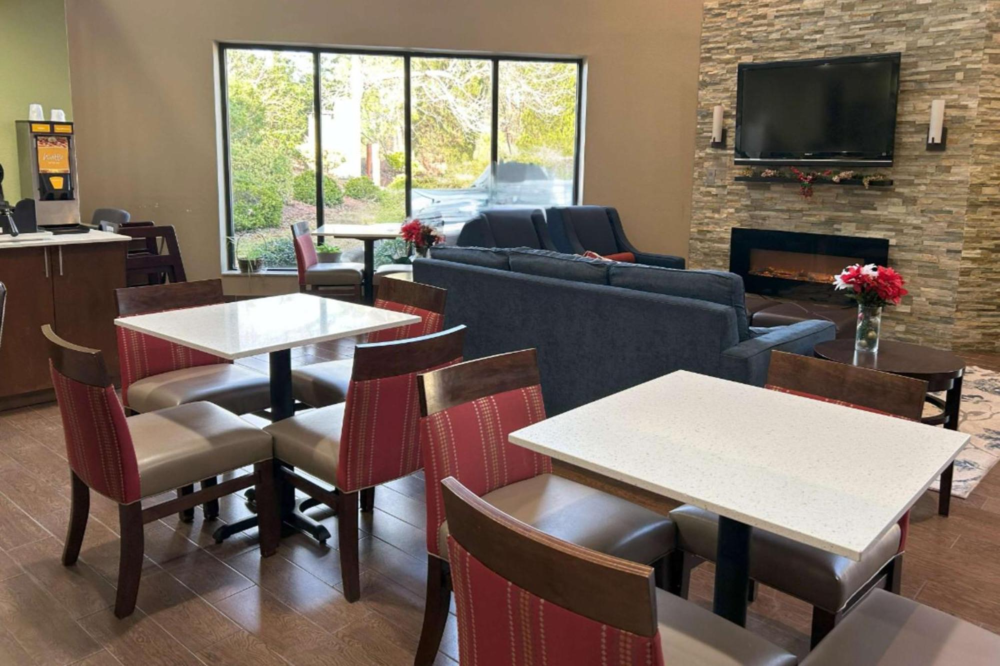Quality Inn & Suites Tarboro - Kingsboro מראה חיצוני תמונה